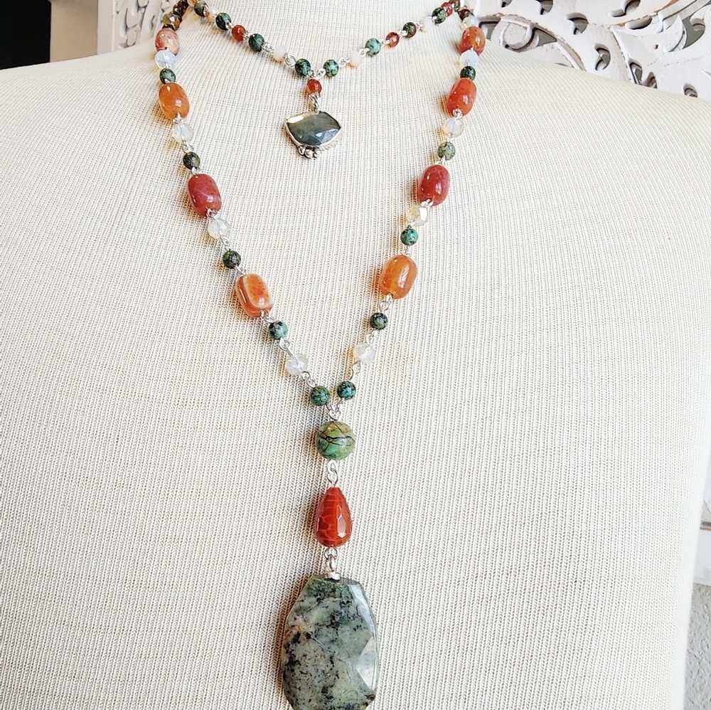CHRYSOPRASE, CARNELIAN & CRYSTALS HANDMADE NECKLACE IN STERLING SILVER METAL